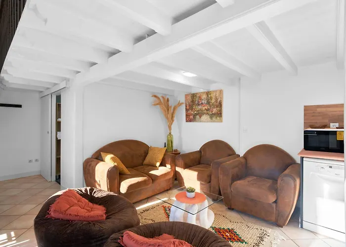 Sejour Capraisien 펜션 *