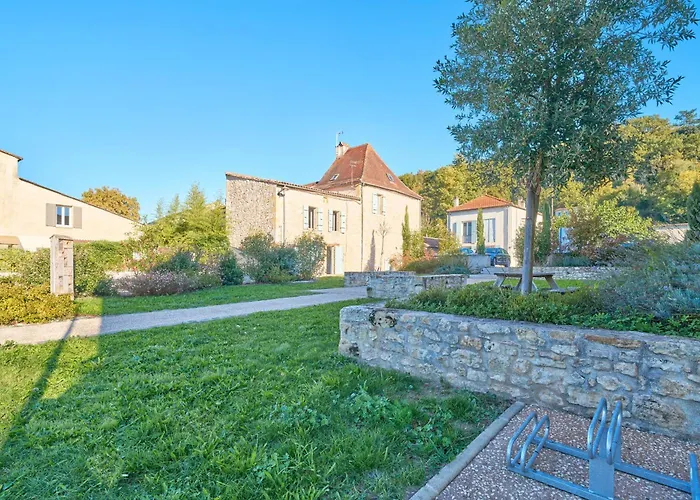 Sejour Capraisien 펜션